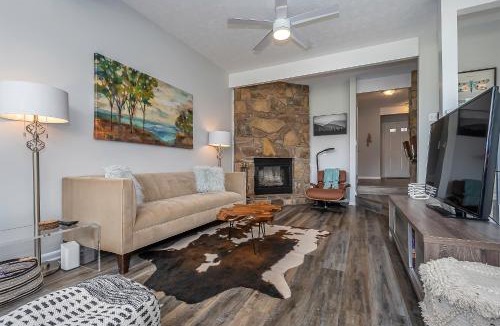 McHenry House | Ski Harbor 11