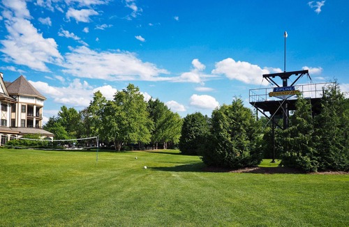 Boyne Falls Condo | Ski Lodge at Boyne Mountain! Sleeps 18, perfect for families/large groups
