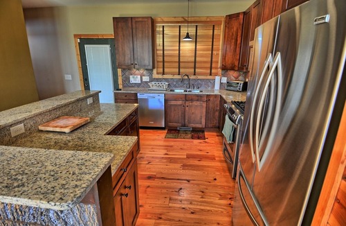West Jefferson Cabin | Sky High in West Jefferson, NC: Spacious 4BR cabin for 10 with stunning mountain views.