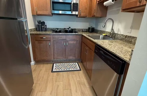 Woodford Park Apartment | Skyline Escape Fort Myers Apartment