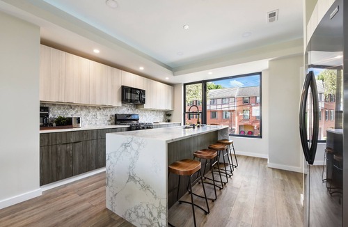 Pittsburgh House | Skyline Haven:5BR/3.5BA + Garage Parking + Rooftop