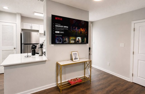 Shannon Villa | Slate & Cedar Hoover | Designer Townhome