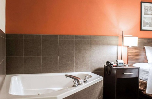 Oak Grove Hotel | Sleep Inn & Suites Fort Campbell