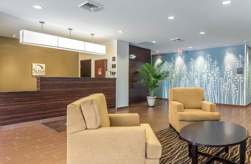 O'Fallon Hotel | Sleep Inn & Suites O'Fallon MO - Technology Drive