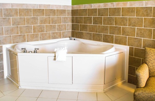 Lexington Hotel | Sleep Inn & Suites Virginia Horse Center