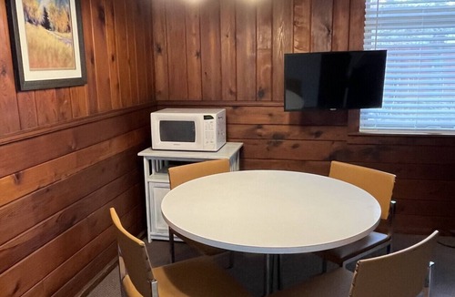 Honor Cabin | Sleeping Bear Riverside Cabins - Cabin #2