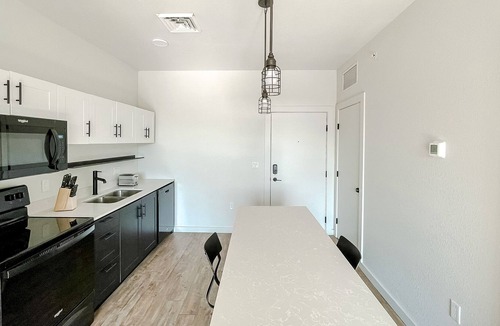 Bowling Green Apartment | Sleepover: Graceful 1BD/1BA - Bowling Green