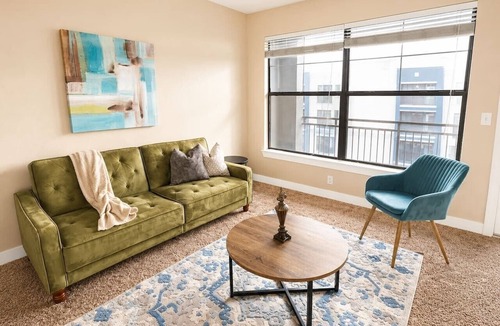 North Little Rock Apartment | Sleepover | Stylish 1BD/1BA + Pool - Little Rock
