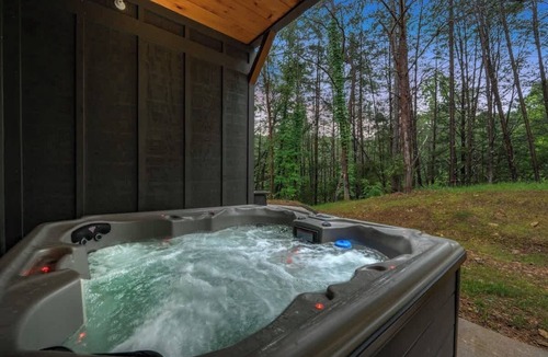 Pigeon Forge Cabin | Sleeps 22 Heated Pool HotTub Game Room PigeonForge