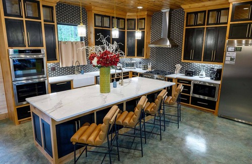 Pickens Cabin | Sleeps 52, Pond w/Kayaks, Epic Game Room, Pool, UTV Access