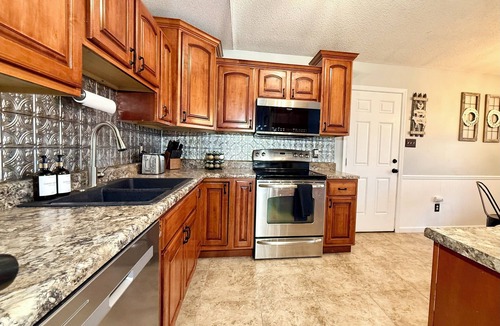 Festus House | Small Town Main Street Home, Minutes from the Big City
