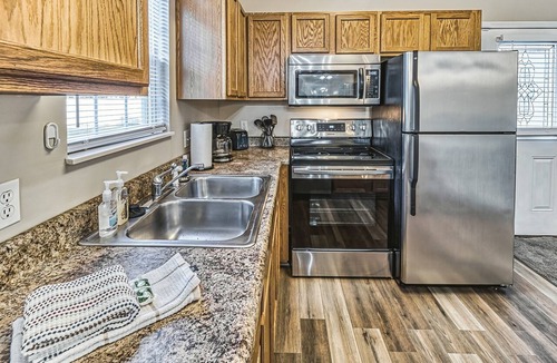 Pigeon Forge Ski Chalet | Smoky Mountain Chalet | Pool | Steps to Parkway