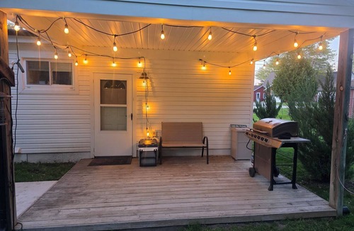 St. Helen House | Snowmobile. Ice Fish. Cross Country Ski, Pet Friendly! Bon Fire Pit.