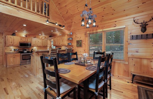 Morganton Cabin | Soaring Hawk Lodge - Morganton, GA