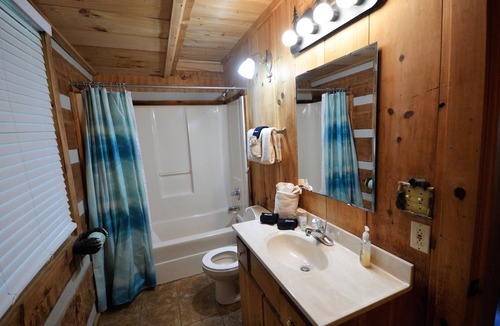 Sevierville Cabin | Somewhere in Time cabin with Mountain Views