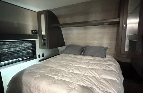 Fluker House | Soothing RV with AC for a relaxing getaway