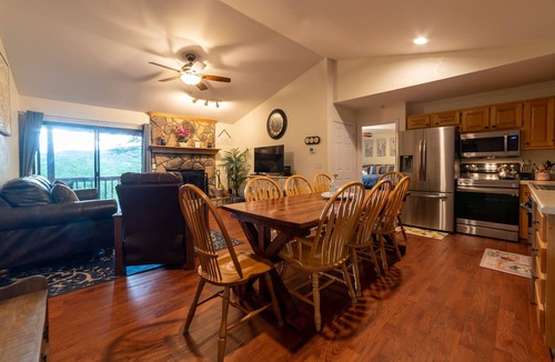 Sautee Nacoochee Ski Chalet | Southern Skies Chalet | Mountain Views Hot Tub Game Room