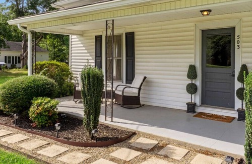 Simpsonville House | Southern Stoop - 0.5 mi from Downtown Simpsonville