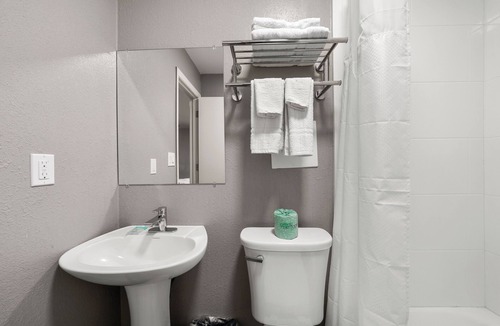 Cartersville Hotel | Southern Suites Cartersville