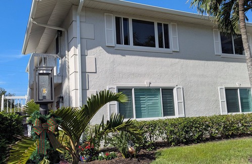 Park Shore Condo | Spacious 2BR, 2BA condo in beautiful Park Shore in Naples. West of US41.