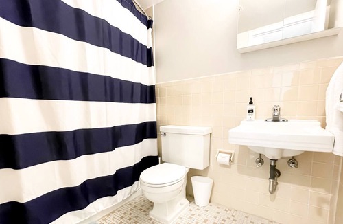 Grand Rapids Apartment | Spacious 2BR Apartment in Historic Heritage Hill
