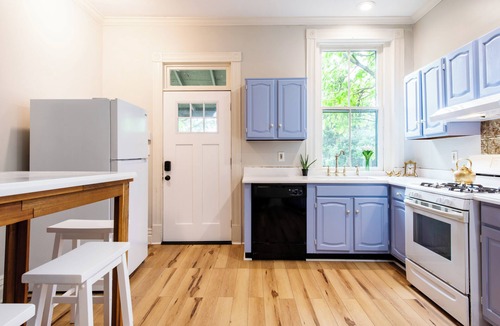 Old Louisville House | Spacious 3-bed House in Louisville with King beds, Bourbon Bar, 2 full kitchens