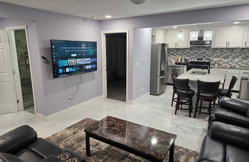 Tucker House | Spacious 3-bedroom house in amazing Tucker