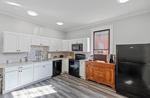 Wilmington House | Spacious 5-bedroom, 2 bath historical house, just 8 minutes from WEC.