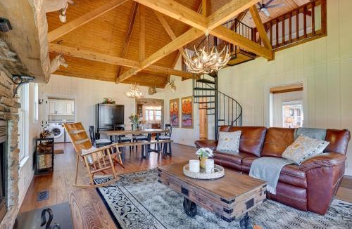 Crane Hill House | Spacious Alabama Retreat - Deck, Grill & Fire Pit!