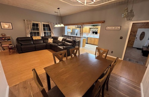 Sloans Valley House | Spacious and comfortable 3-bedroom house in peaceful Somerset, KY. All amenities