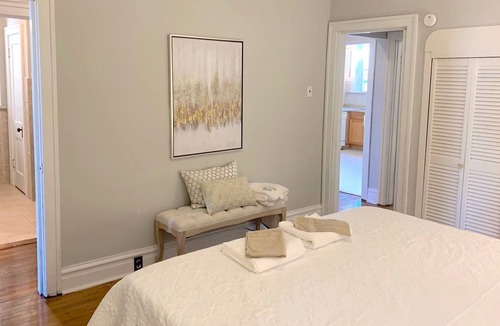 St. Louis House | Spacious and Cozy Home in a Great Area Next to Parks and Close Downtown!