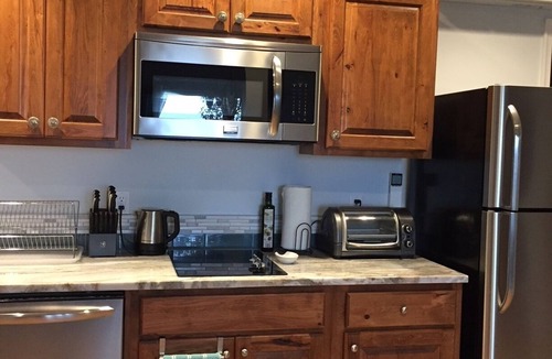 Batesville Apartment | Spacious apt: hot tub, mountain views, stream & pond on peaceful 25 acre estate