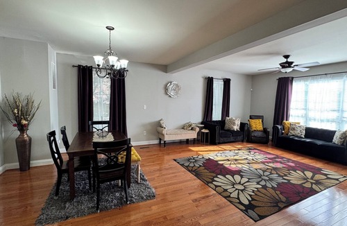 Roland Park House | Spacious Baltimore Charm- Perfect for Families and Large Groups