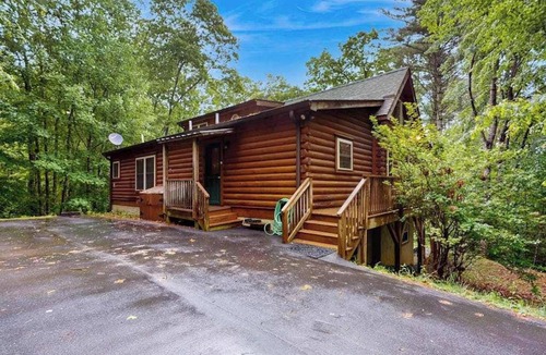Cullowhee House | Spacious cabin near lake & boat ramp with firepit, foosball, bar, decks & WiFi