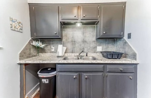El Dorado Apartment | Spacious & Convenient El Dorado Apt #5