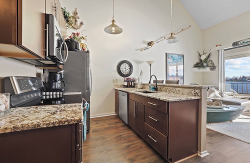 Charlevoix Condo | Spacious Lake Charlevoix Condo | Downtown Charlevoix | Pool, Hot Tub, Sauna