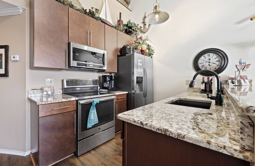 Charlevoix Condo | Spacious Lake Charlevoix Condo | Downtown Charlevoix | Pool, Hot Tub, Sauna