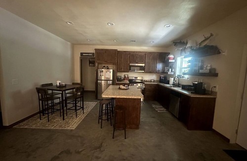Sand Springs House | Spacious Lodge with Boat & Trailer Parking Near Keystone Lake | Sand Springs, Oklahoma