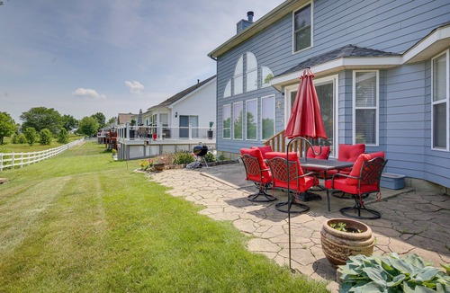O'Fallon House | Spacious O’Fallon Home w/ Patio on Golf Course!