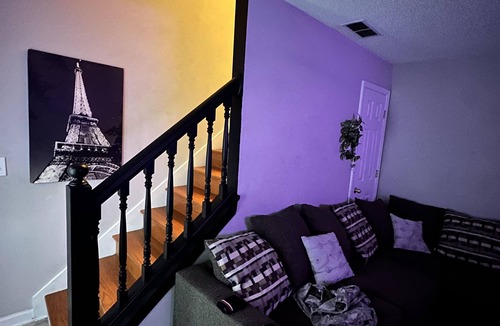 Jonesboro House | Spacious Oasis: 15 Minutes from Atlanta Airport!