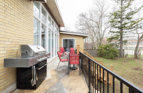 Thornhill House | Spacious Open Concept Home [Near Rogers Stadium & Downsview Park]