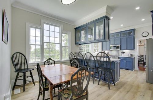 Lauderdale County House | Spacious Rural Getaway in Lexington w/Deck!