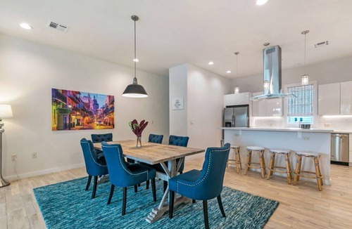 Mid-City House | Spacious Townhouse Near French Quarter