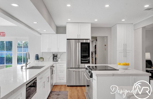 Pompano Beach House | Spacious villa w/pool, courts & game room