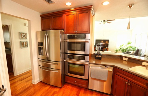 Dixie Shores House | Spacious Waterfront Luxury Home w dock, kayaks & bicycles bring your boat!