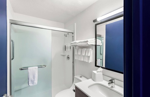 Sprague Hotel | Spark by Hilton Beckley
