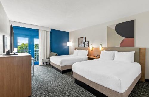Downtown Chattanooga Hotel | Spark by Hilton Chattanooga Downtown