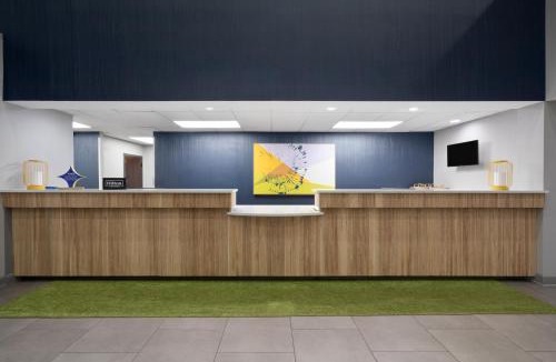Florence Hotel | Spark By Hilton Florence North I-95, Sc