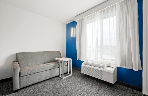 Pelham Hotel | Spark by Hilton Pelham Birmingham I 65