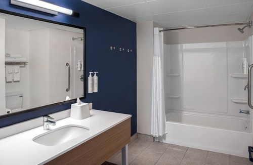 St. Robert Hotel | Spark by Hilton St. Robert Fort Leonard Wood